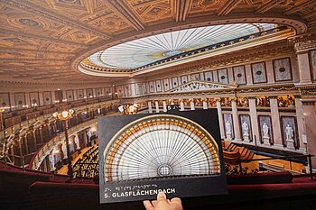 Tastführungen im Österreichischen Parlament – Demokratie zum Angreifen