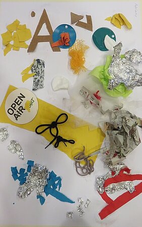 Wir finden, die Umsetzung der Ideen ist unseren Sehsternchen gelungen! Bunte Kollage aus Schnüren, Alufolie, Getränkeuntersetzer und Papier.
