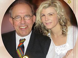 Schenken Sie zu Weihnachten Geborgenheit! Unser stark sehbehindertes Mitglied Herr B. strahlt mit dem Christkind um die Wette.